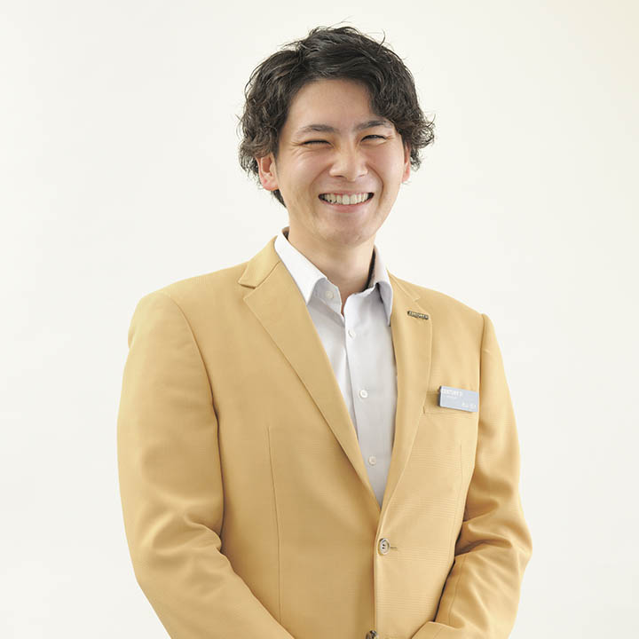秋山　悠人