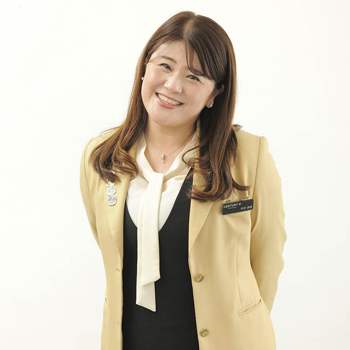 中村　麻希